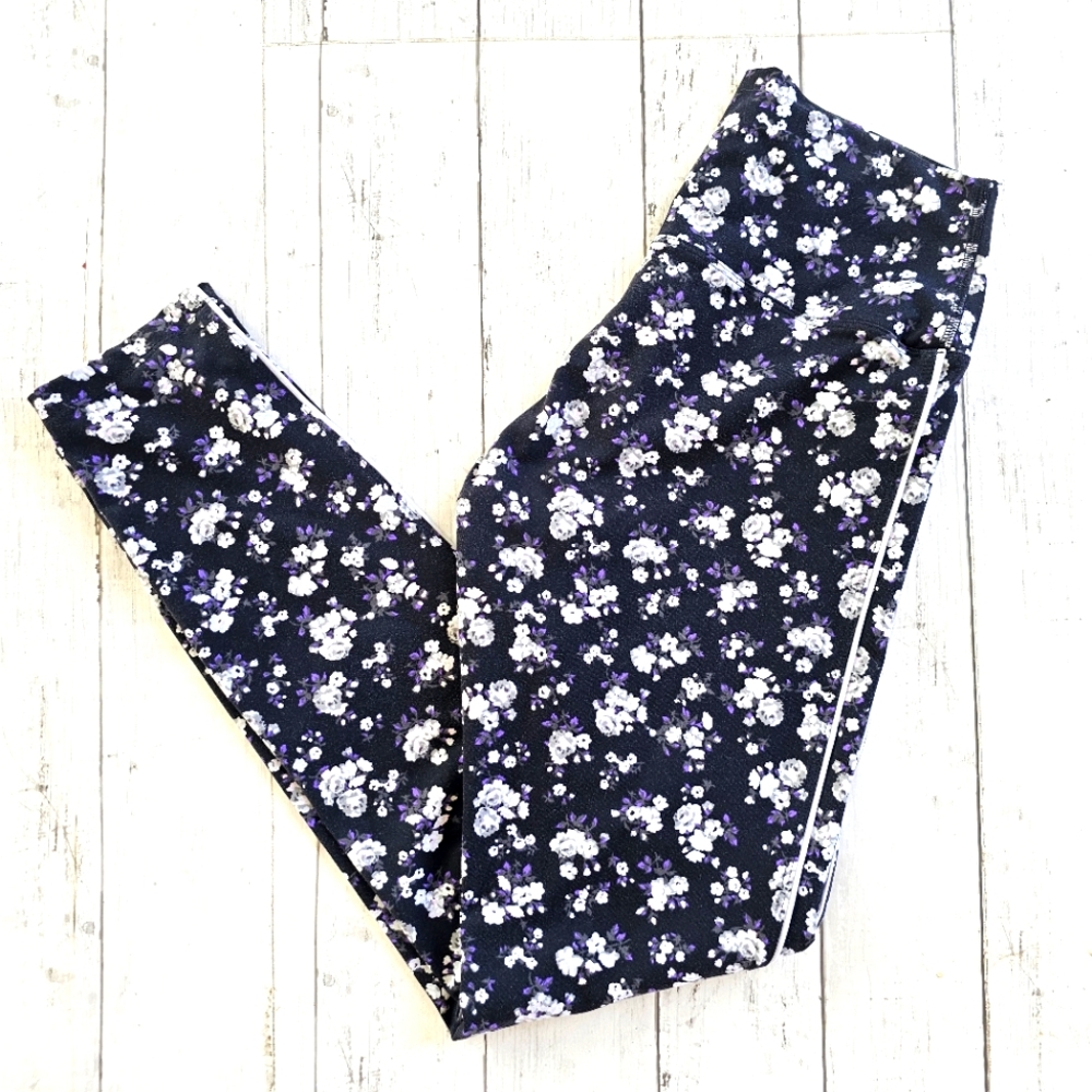 Victoria's Secret PINK ULTIMATE Black Purple Floral Leggings White Stripe Size M - Picture 1 of 7
